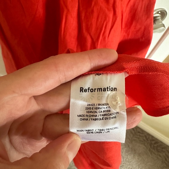 Reformation %100 Linen Manet Dress in Hot Day - Picture 8 of 16